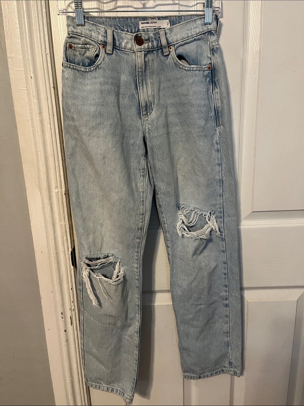 Garage Light Wash Distressed Vintage Straight Jeans
